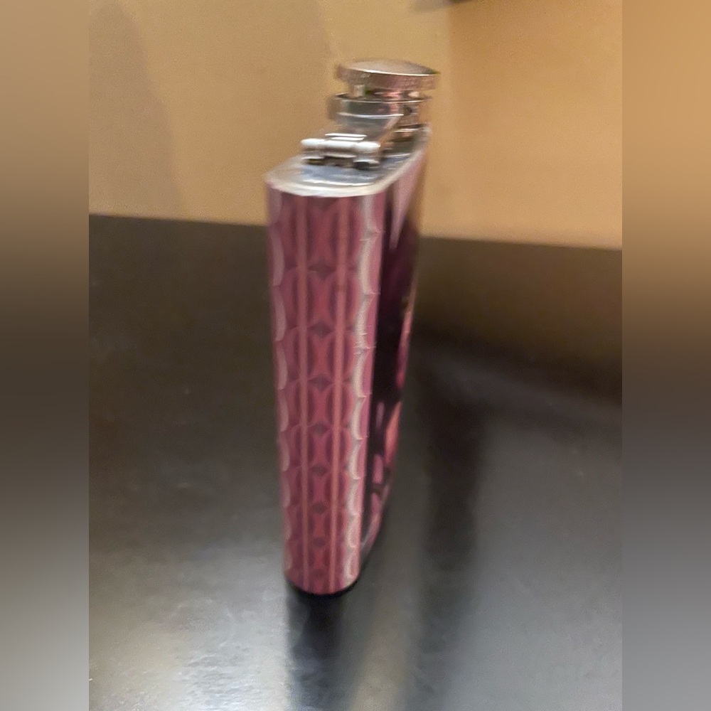 Patterned Flask - Picture 3 of 9